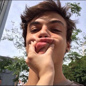 Meet your Posher, Dessa